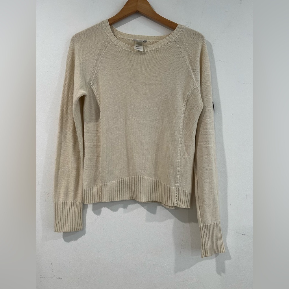 The North Face beige  VNTG knit sweater crew neck embroidered logo M